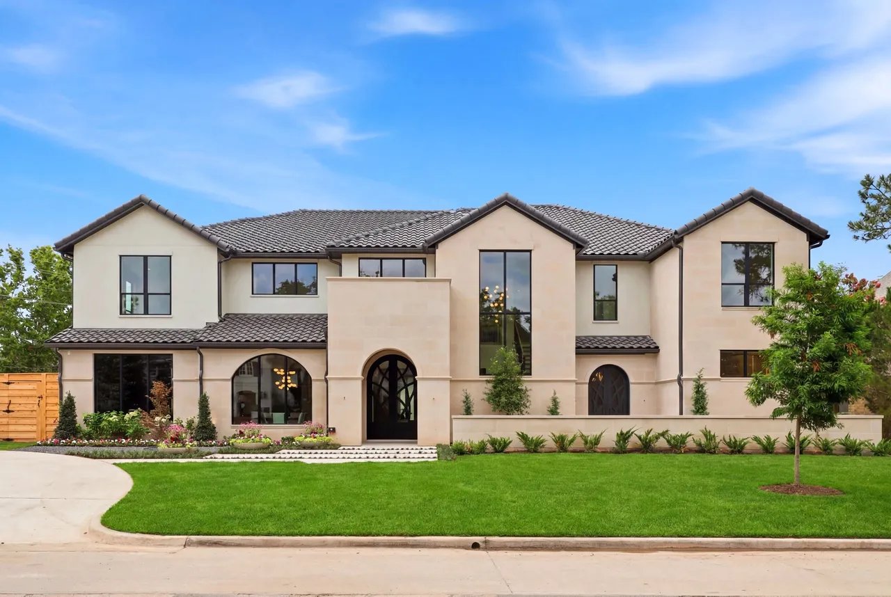 Front elevation of 6616 Prestonshire — Preston Hollow, Dallas, Texas